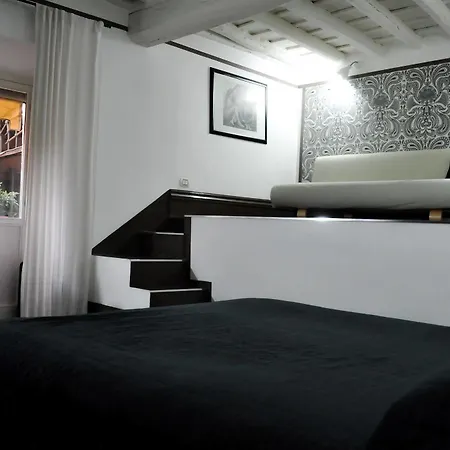 Relais Palazzo Taverna Pensjonat 3*