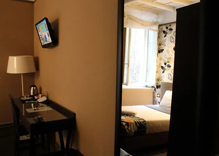 Relais Palazzo Taverna 3* Rome